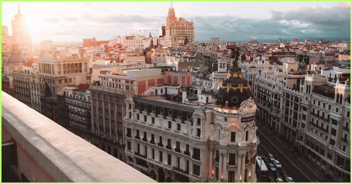 Read more about the article Best Time to Travel to Spain: A Simple Guide