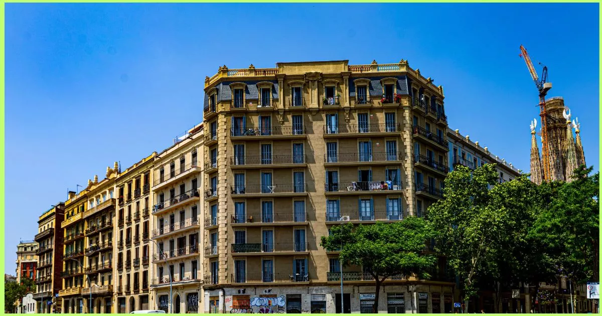 Read more about the article The Best Hotels to Stay in Barcelona: Complete Guide
